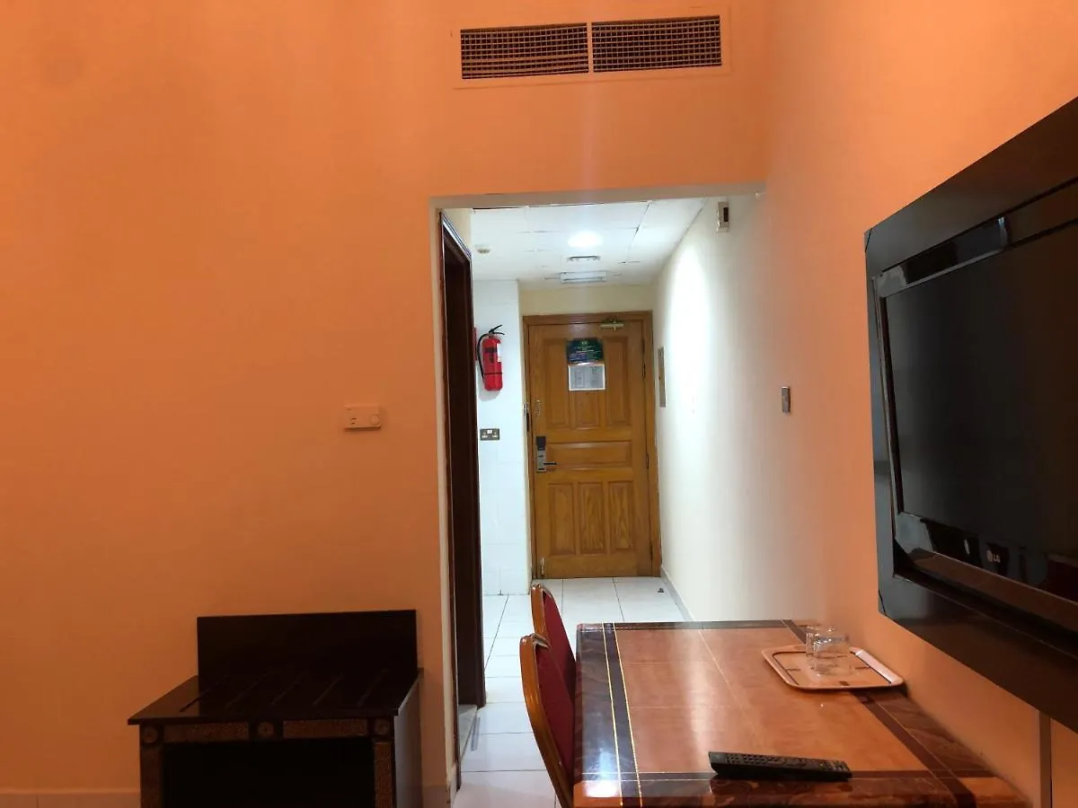 New Royal Mark Hotel Apartments دبي