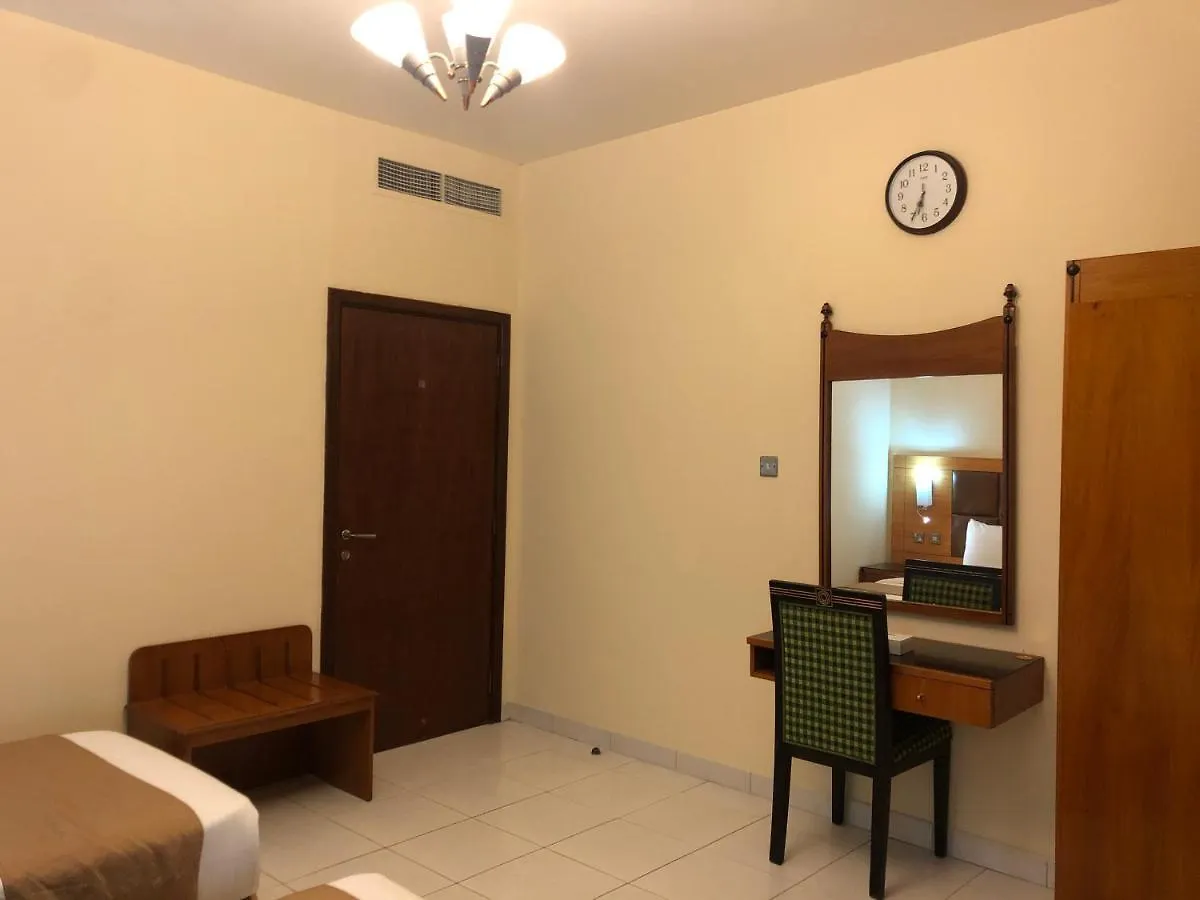New Royal Mark Hotel Apartments دبي