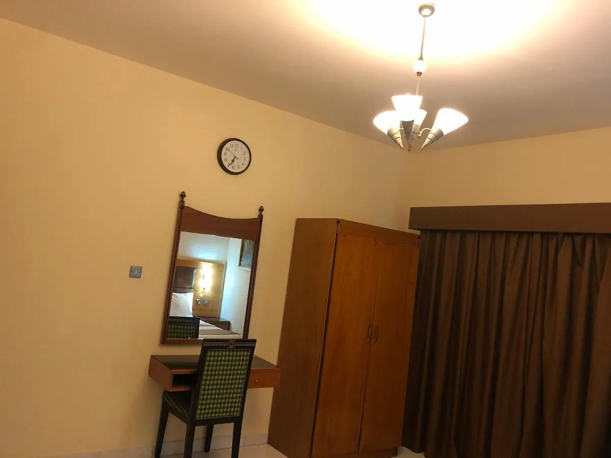 New Royal Mark Hotel Apartments دبي